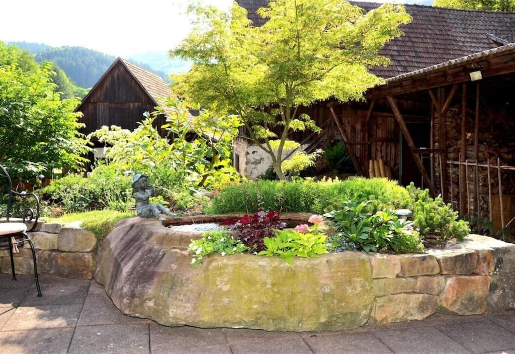 Oberbauernhof - Wohnung "Am Garten" -- Moderne Fewo Im Schoenen Schwarzwaldhaus Gutach Buitenkant foto
